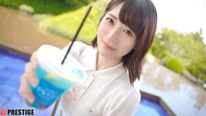 瀧本雫葉 貸し切り温泉と無毛マ●コに挿入