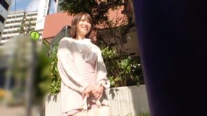 【シ●ガーダ●ィ】美白乳トリマーあいみちゃん口内発射＆中出し