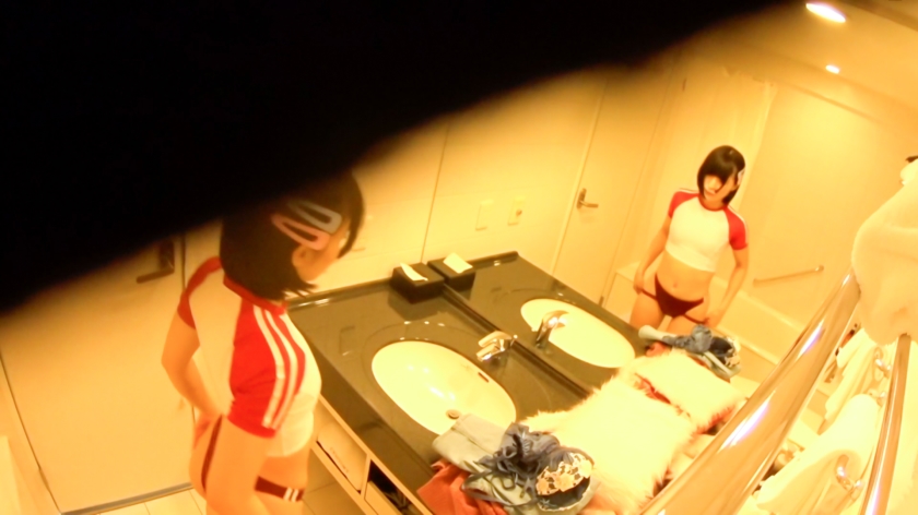 目隠し撮影でMっ娘に！童顔コスプレイヤーと中出し＆顔射の個撮