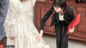 シロウトちせ AVデビュー！狭い膣内で潮吹きSEX