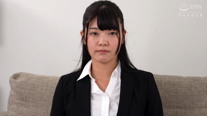 喉姦面接 美木ひなののサンプル画像1