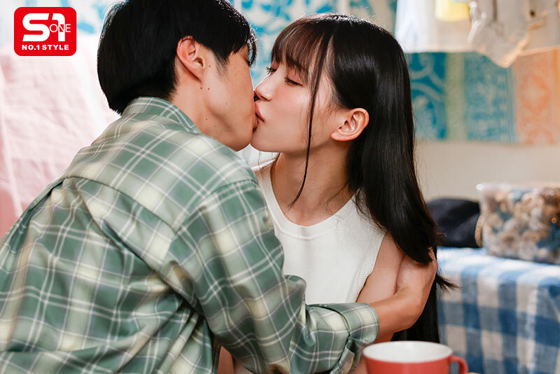 近い！近い！！近い！！！超至近距離で100％キスできる雰囲気を出してくる彼女のあざと妹 三田真鈴のサンプル画像7