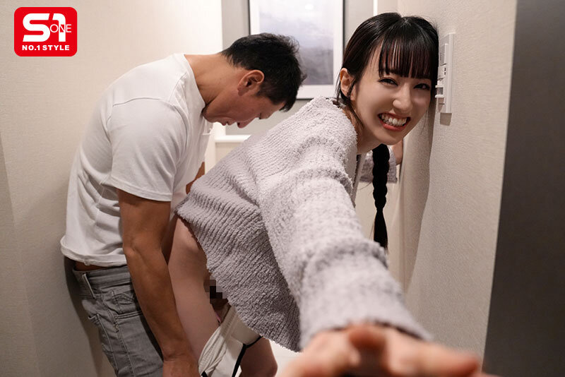 アイドルを秒でハメる！石田佳蓮のプライベートに突撃しまくった前代未聞のドッキリ即ズボスキャンダル！のサンプル画像2